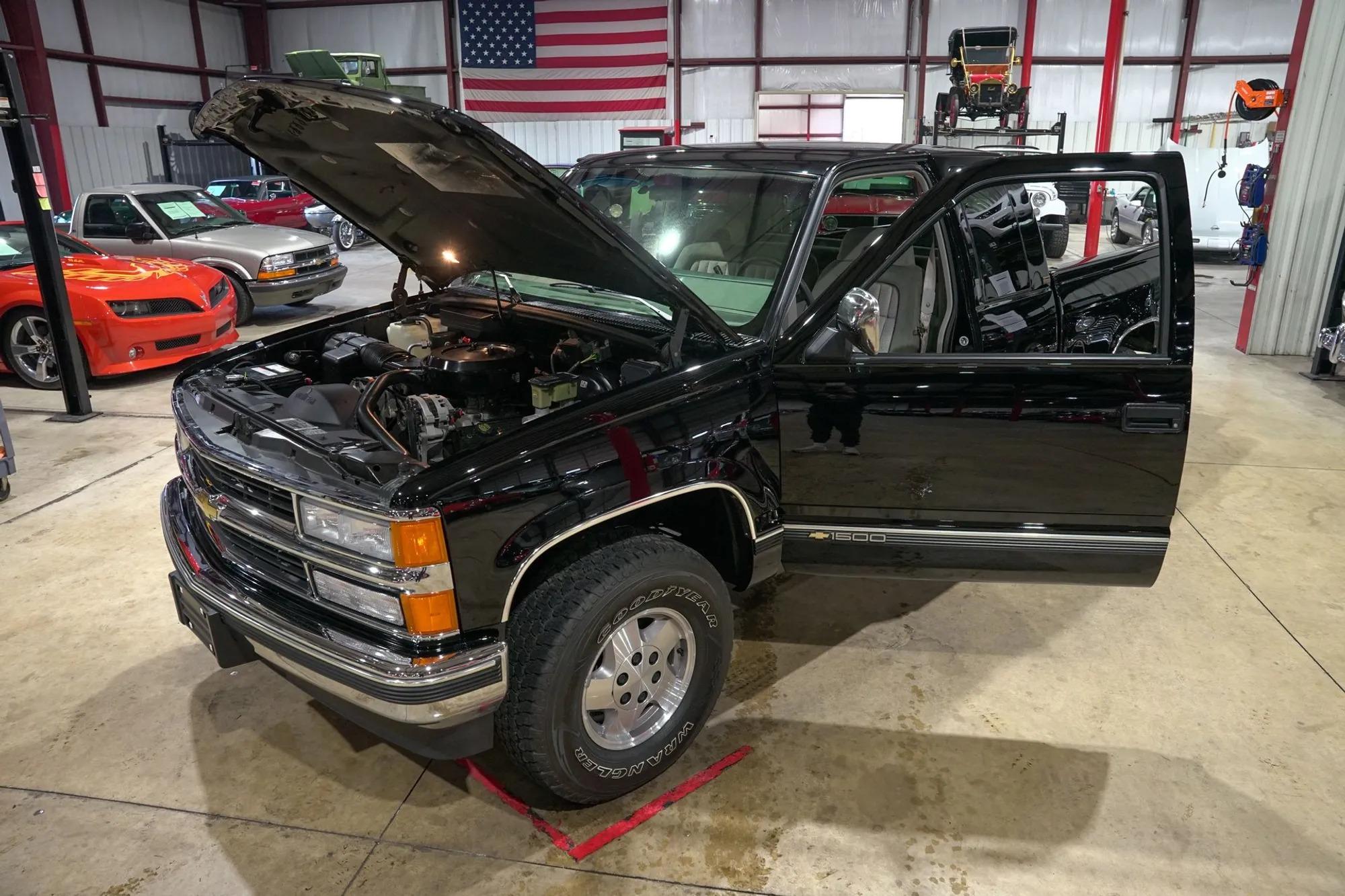 12k-Mile 1994 Chevrolet K-1500 Silverado 4×4