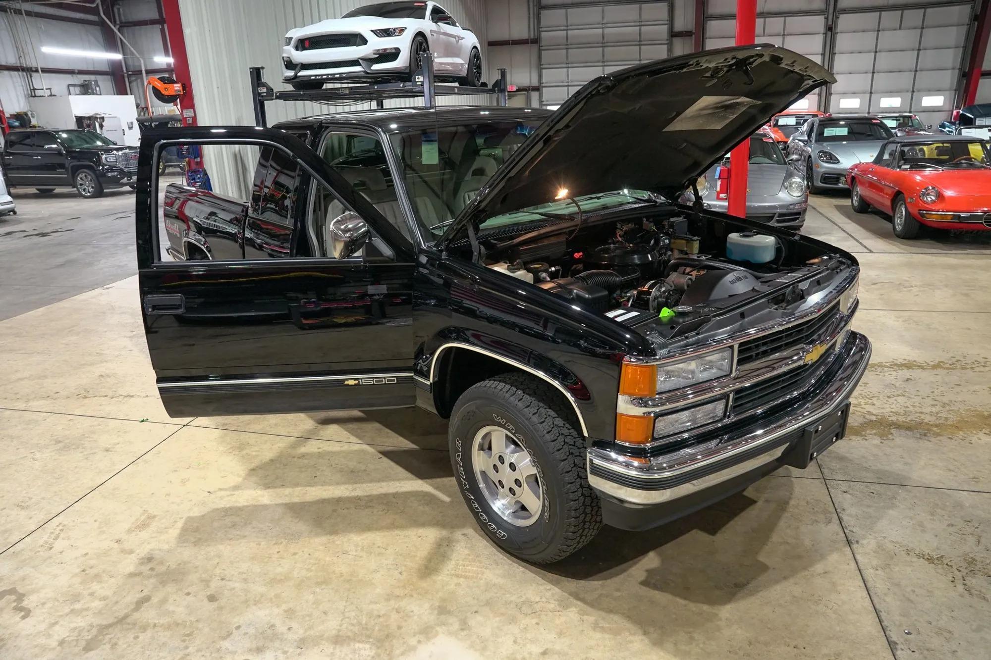 12k-Mile 1994 Chevrolet K-1500 Silverado 4×4