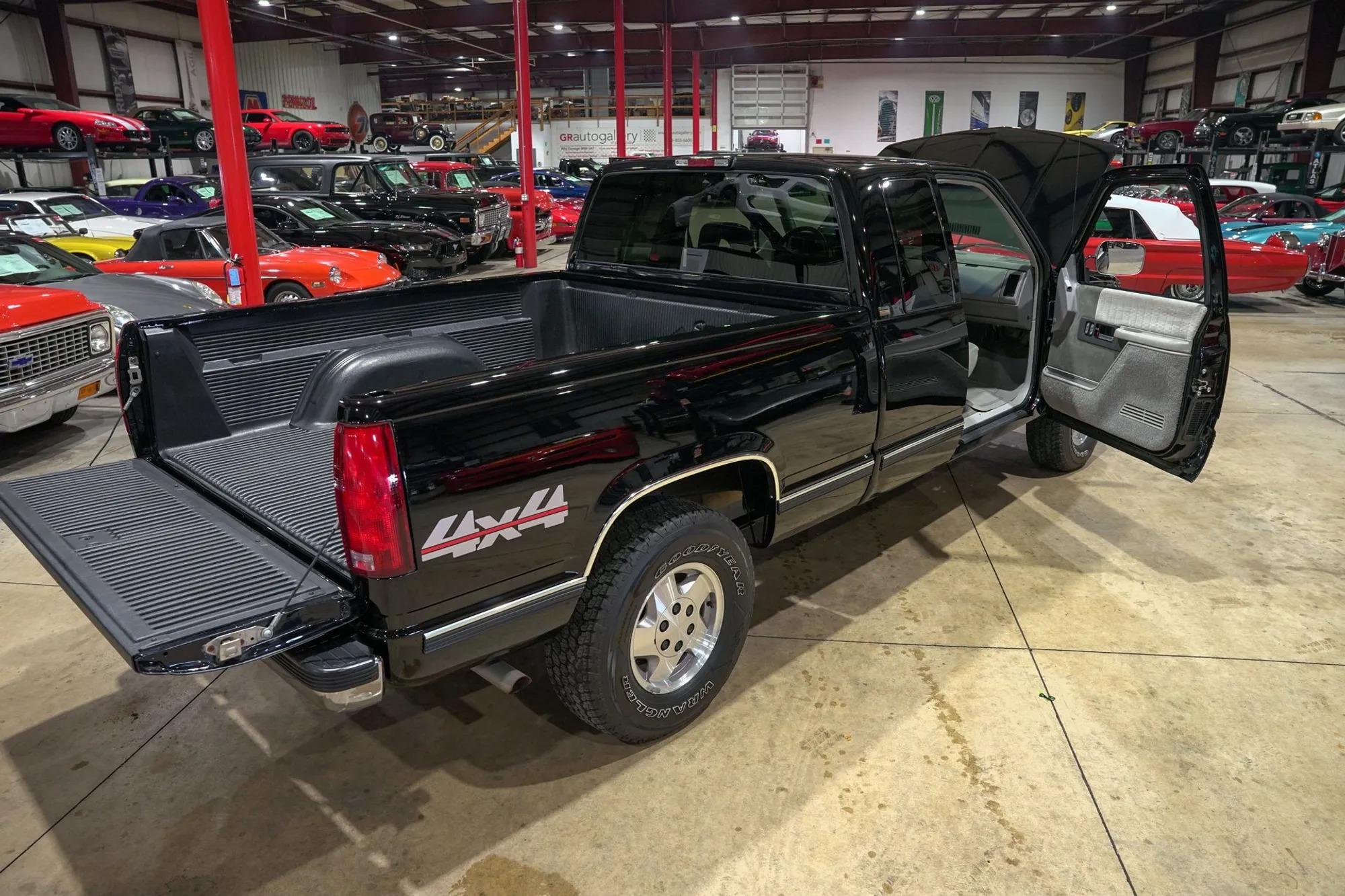 12k-Mile 1994 Chevrolet K-1500 Silverado 4×4