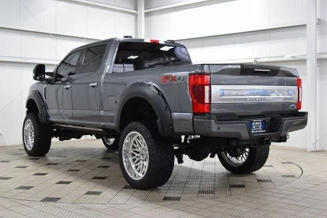 2021 Ford F-250 Super Duty Platinum - 3
