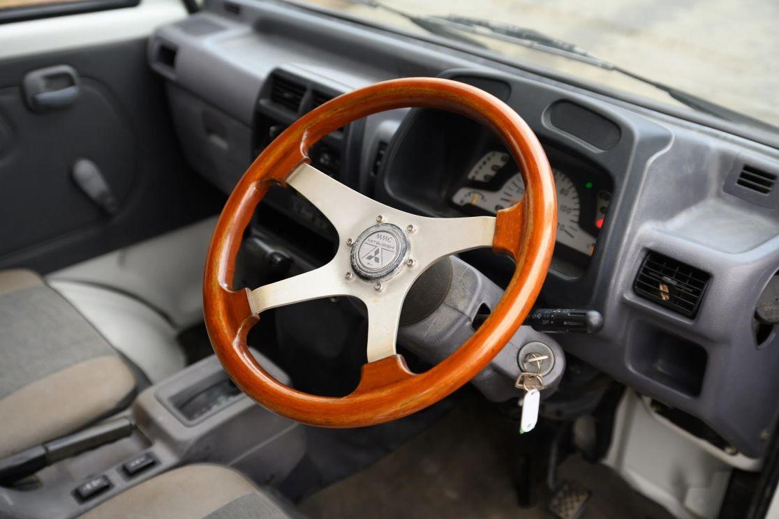 1997 Mitsubishi Minicab TL