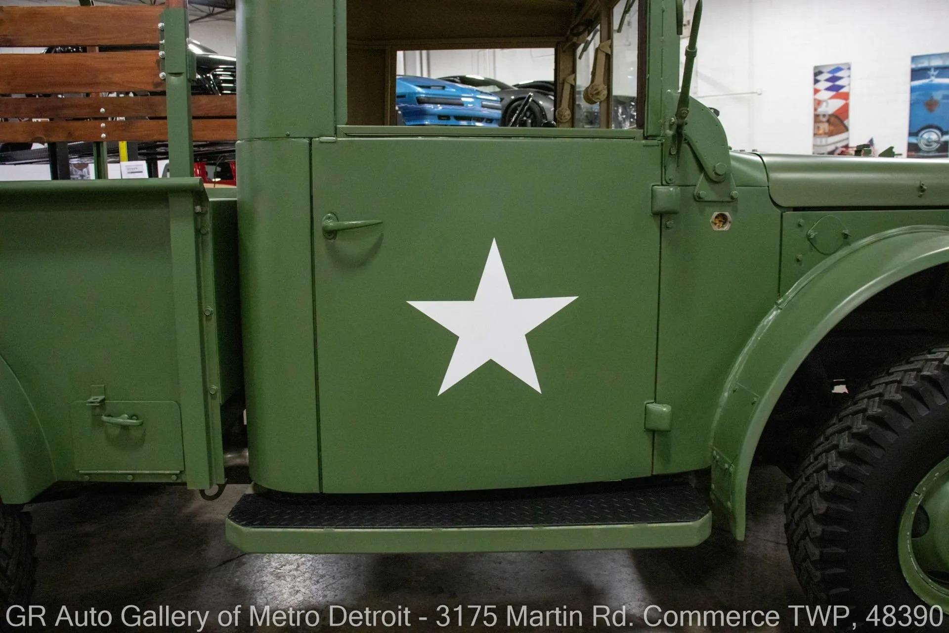 1963 Dodge M37