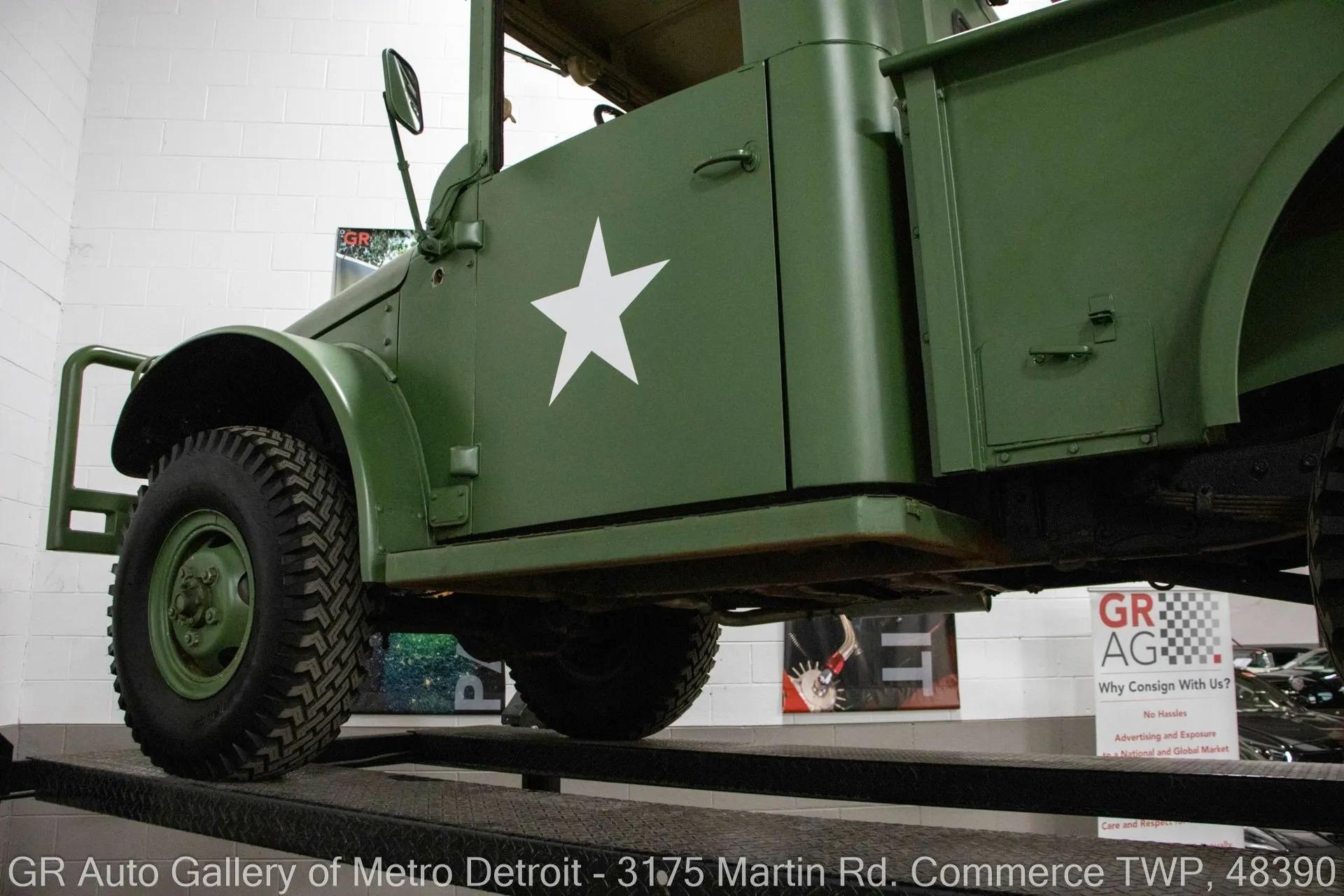 1963 Dodge M37