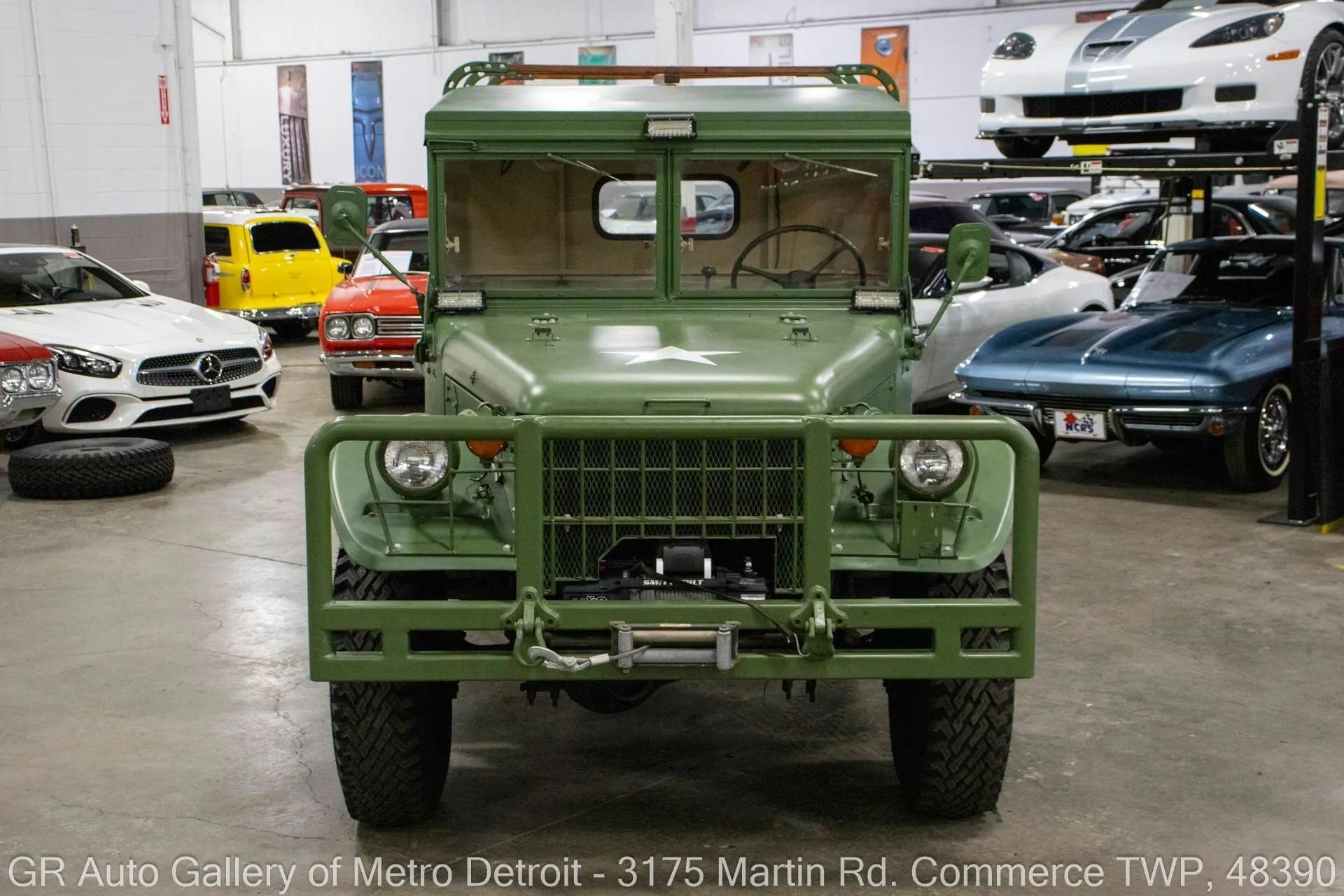 1963 Dodge M37