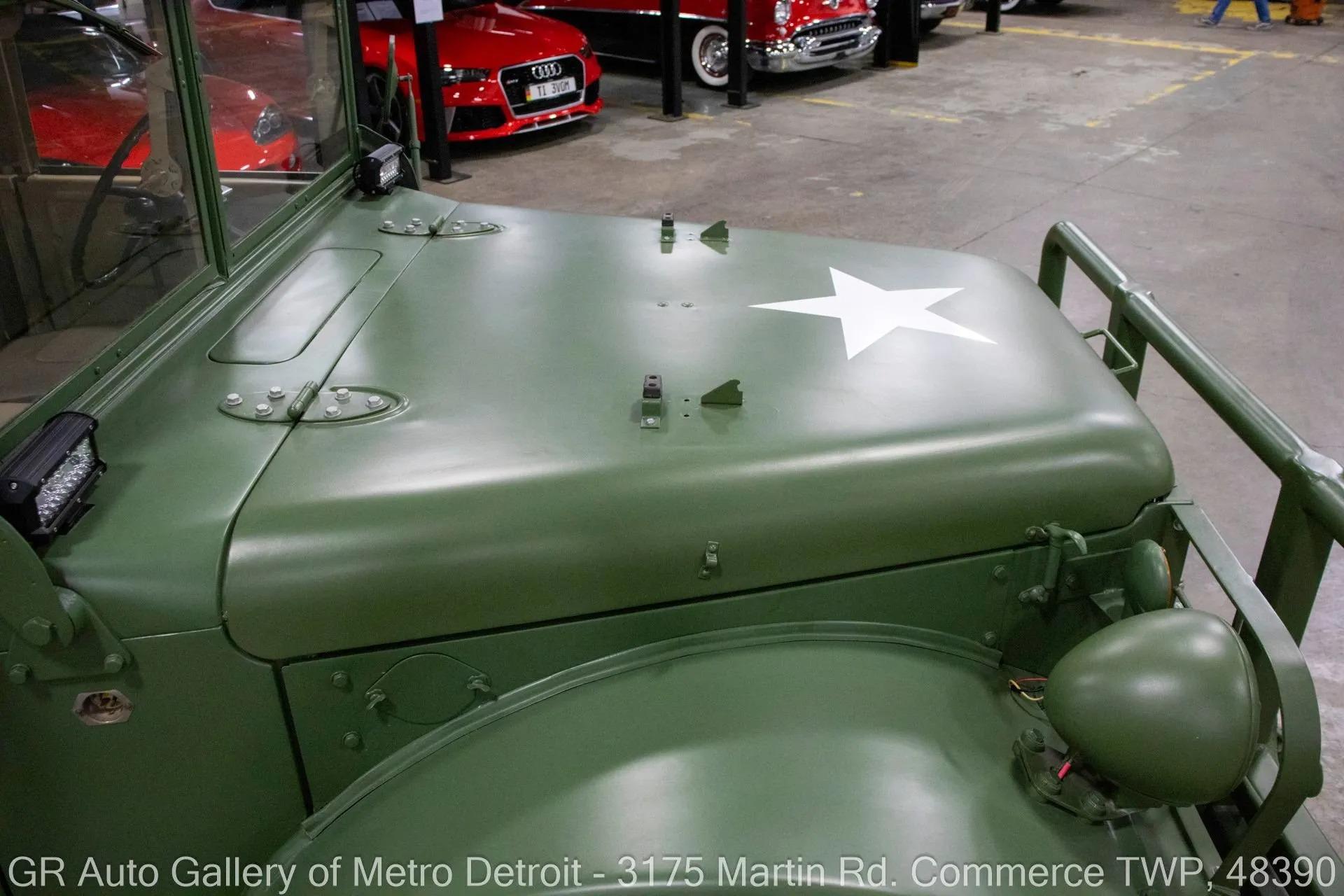 1963 Dodge M37