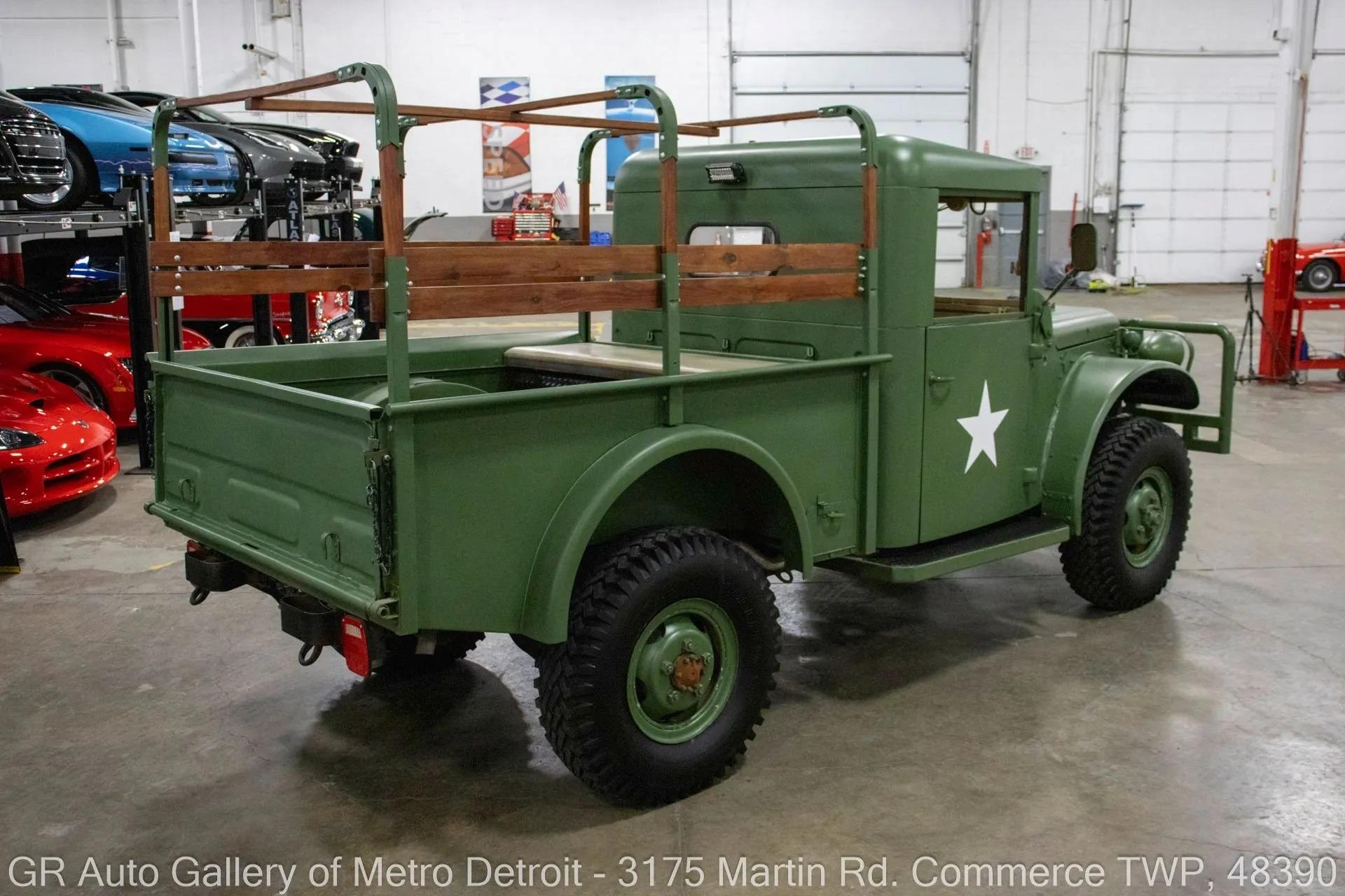 1963 Dodge M37