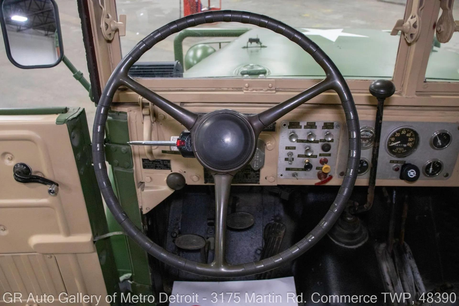 1963 Dodge M37