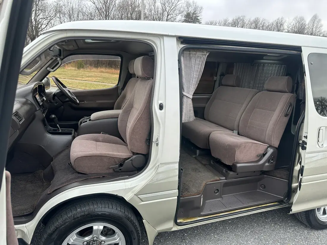 1999 Toyota HiAce Super Custom Living Saloon EX