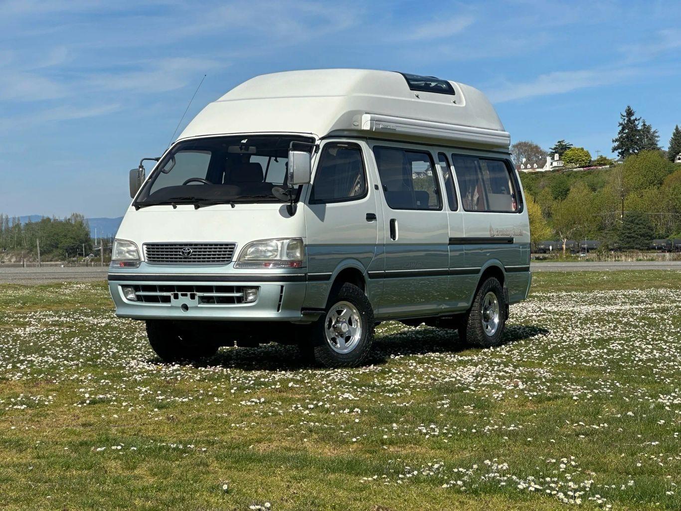 1998 Toyota HiAce Cruising Cabin