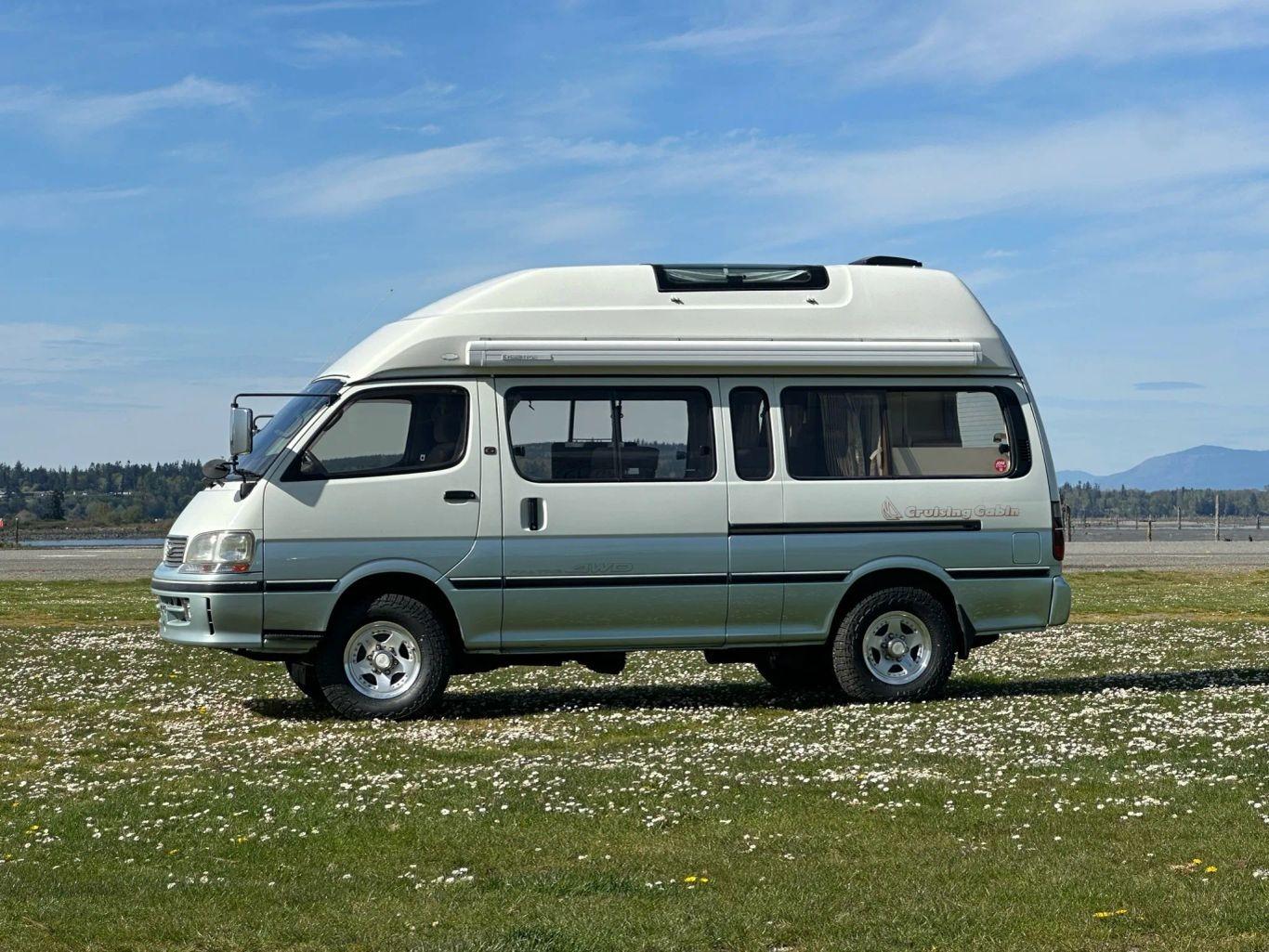 1998 Toyota HiAce Cruising Cabin