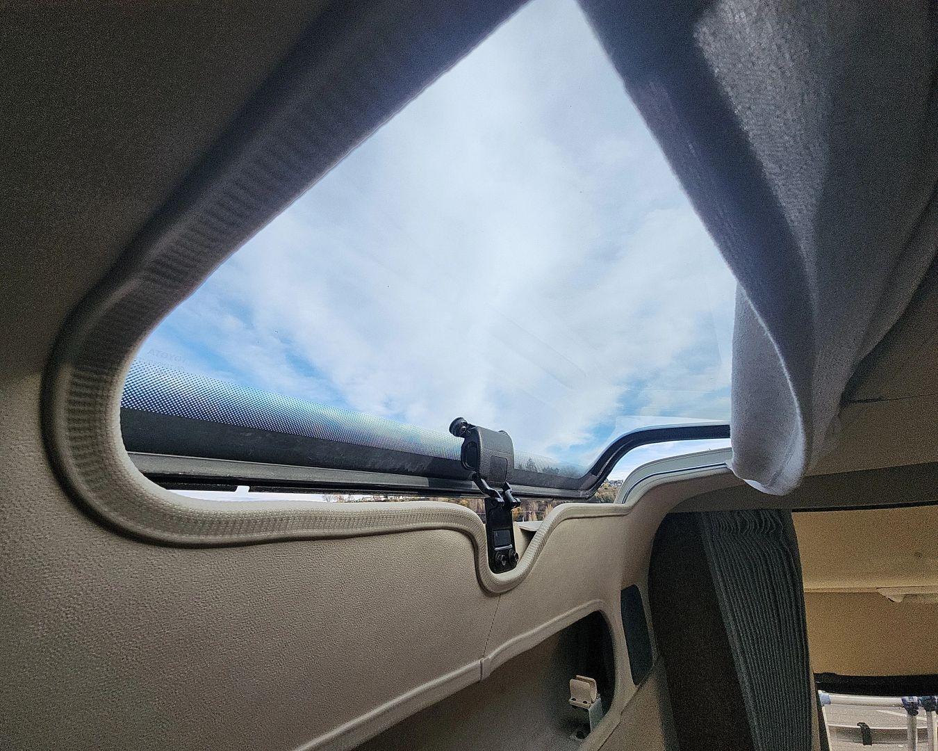 1998 Toyota HiAce Cruising Cabin