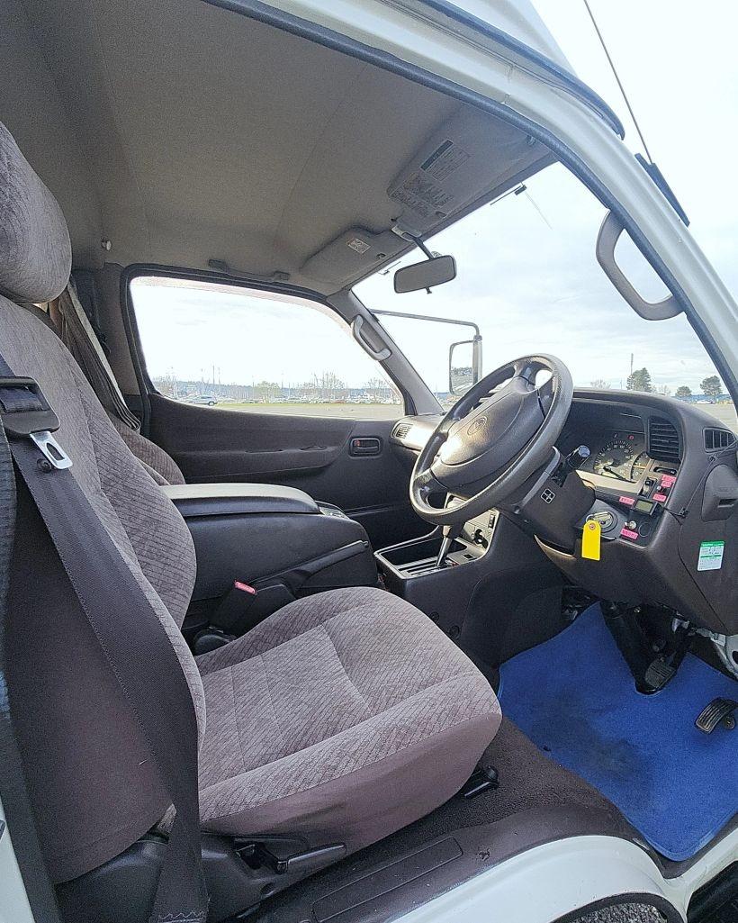 1998 Toyota HiAce Cruising Cabin