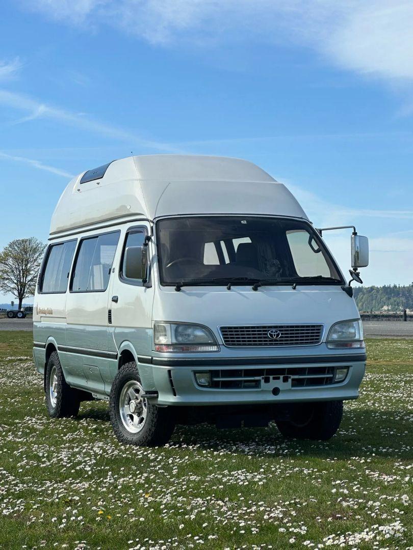 1998 Toyota HiAce Cruising Cabin
