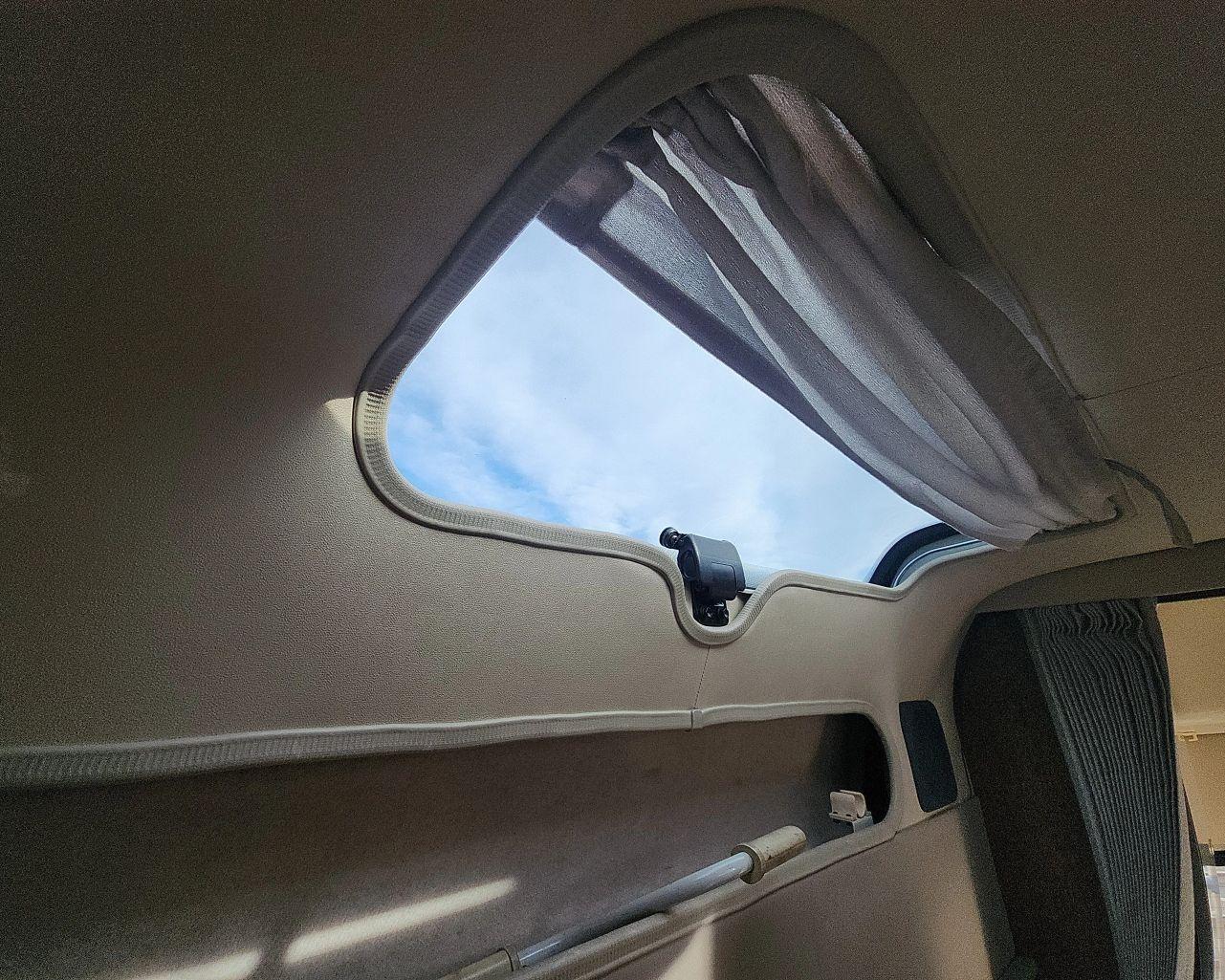 1998 Toyota HiAce Cruising Cabin