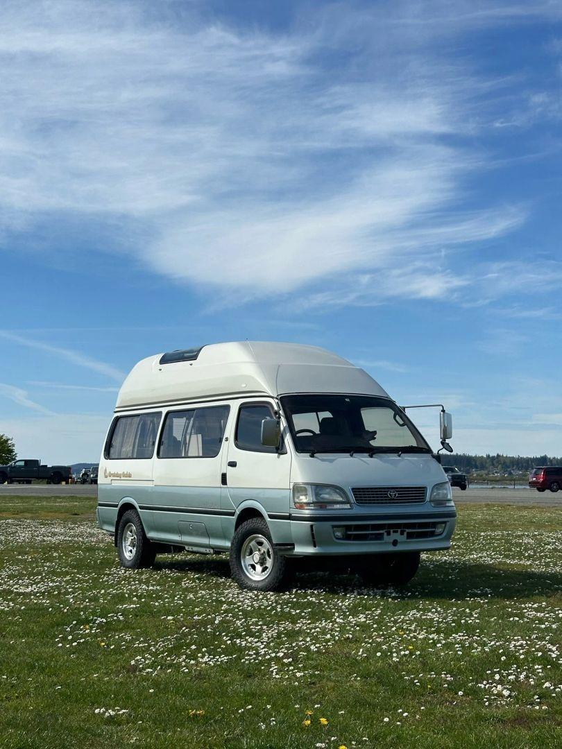 1998 Toyota HiAce Cruising Cabin