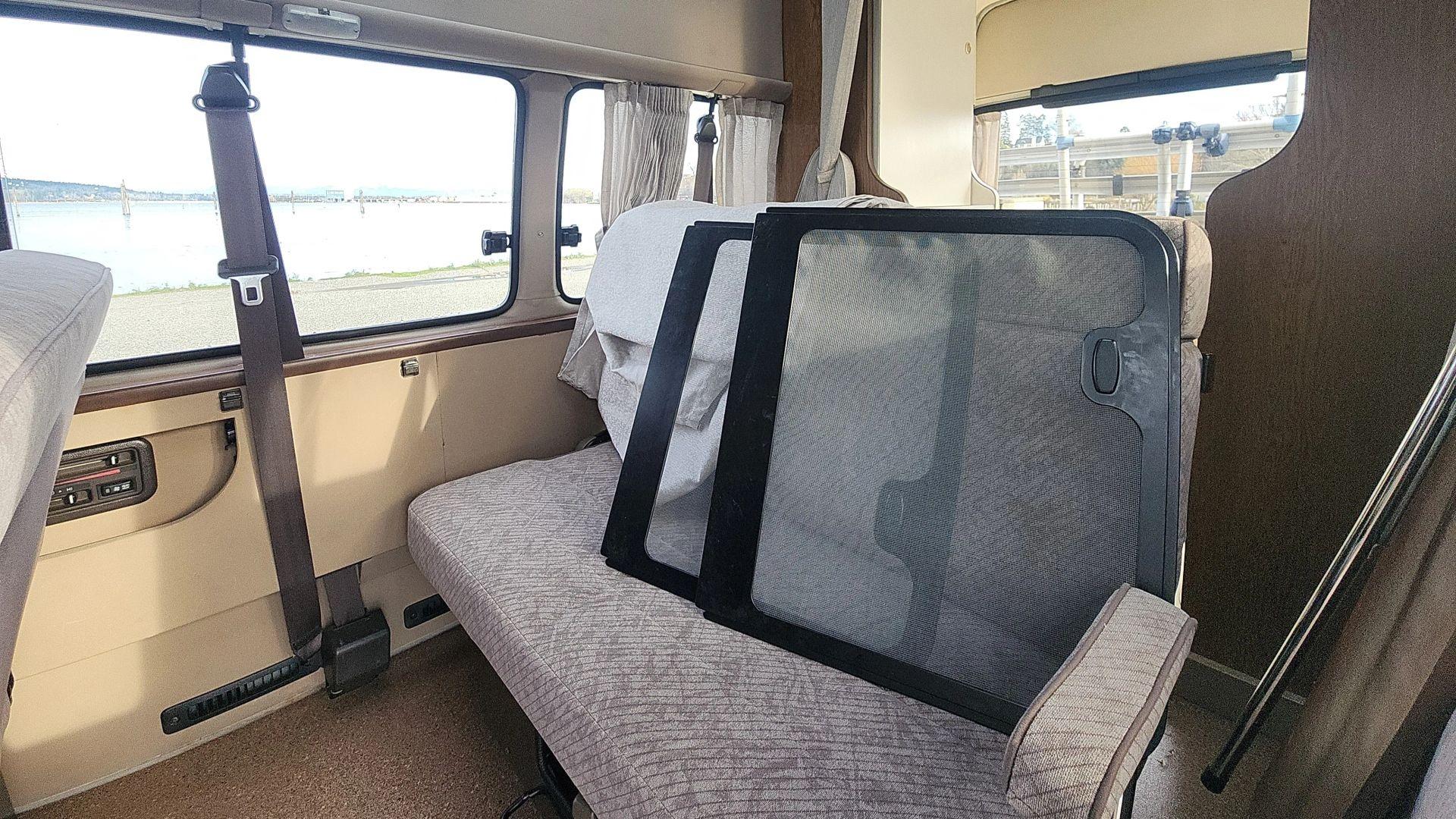 1998 Toyota HiAce Cruising Cabin