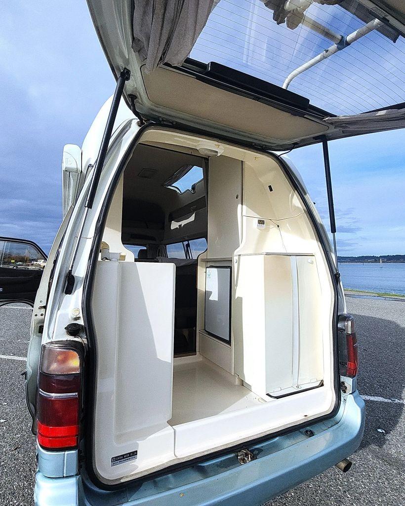 1998 Toyota HiAce Cruising Cabin