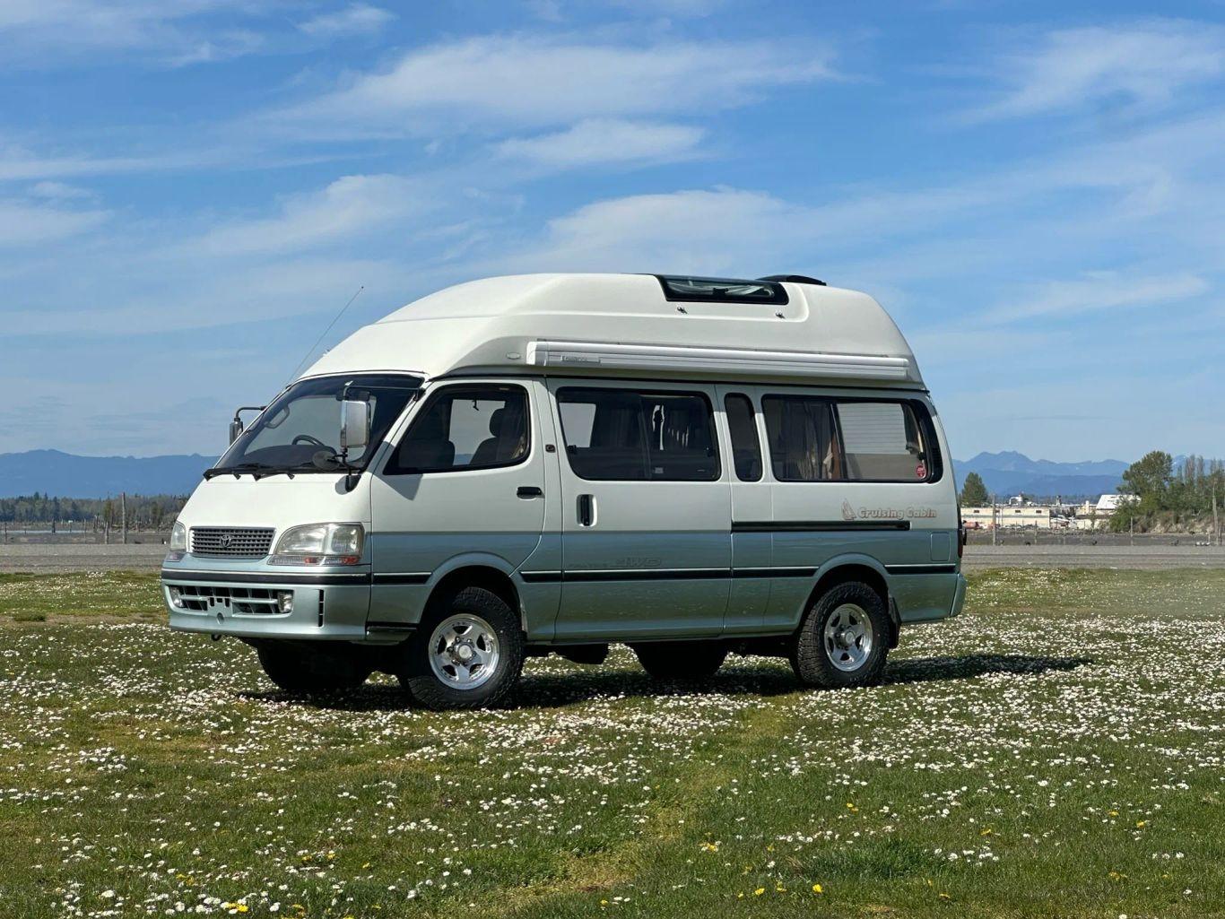 1998 Toyota HiAce Cruising Cabin