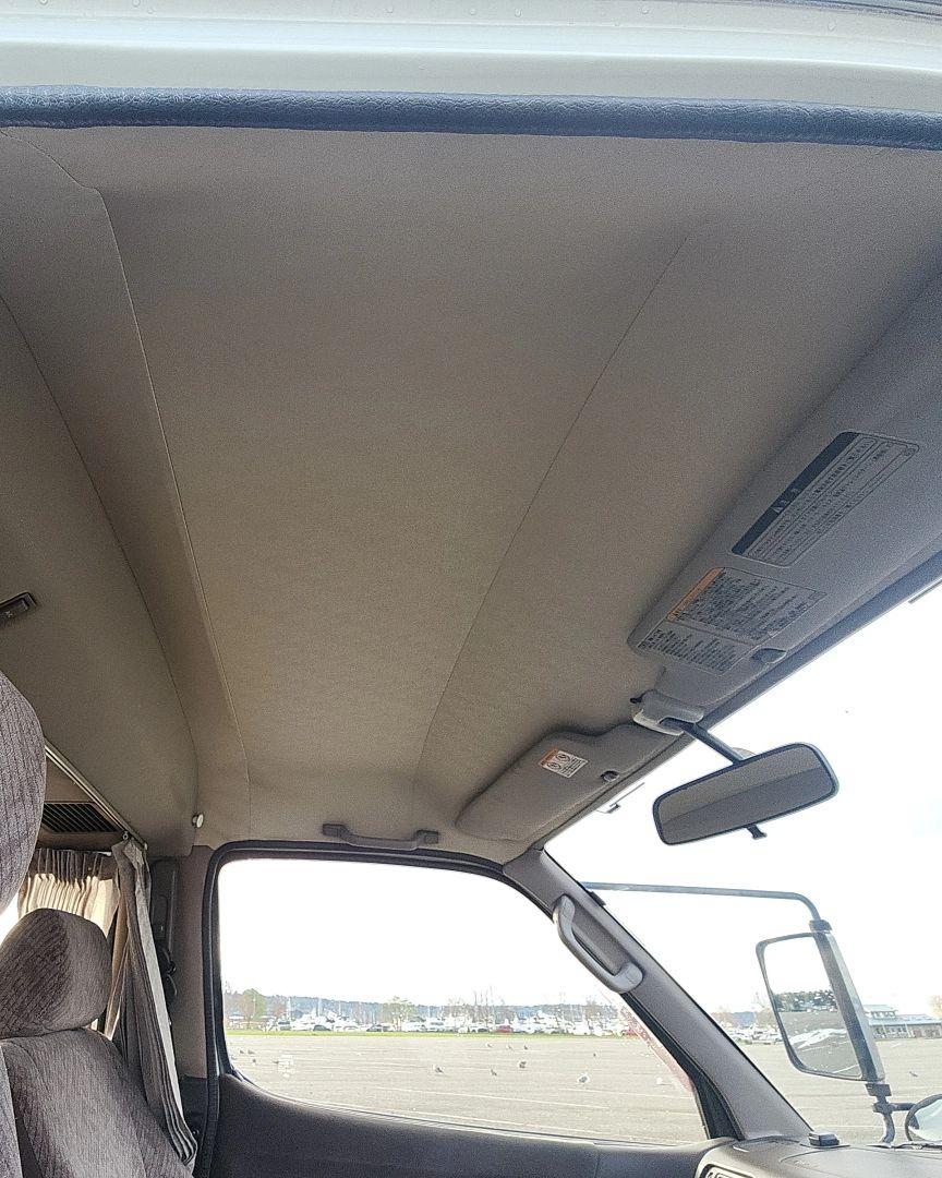 1998 Toyota HiAce Cruising Cabin