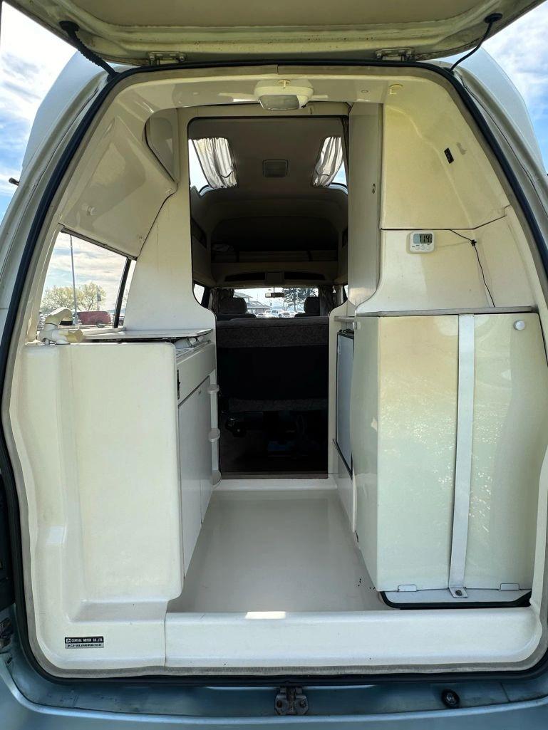 1998 Toyota HiAce Cruising Cabin