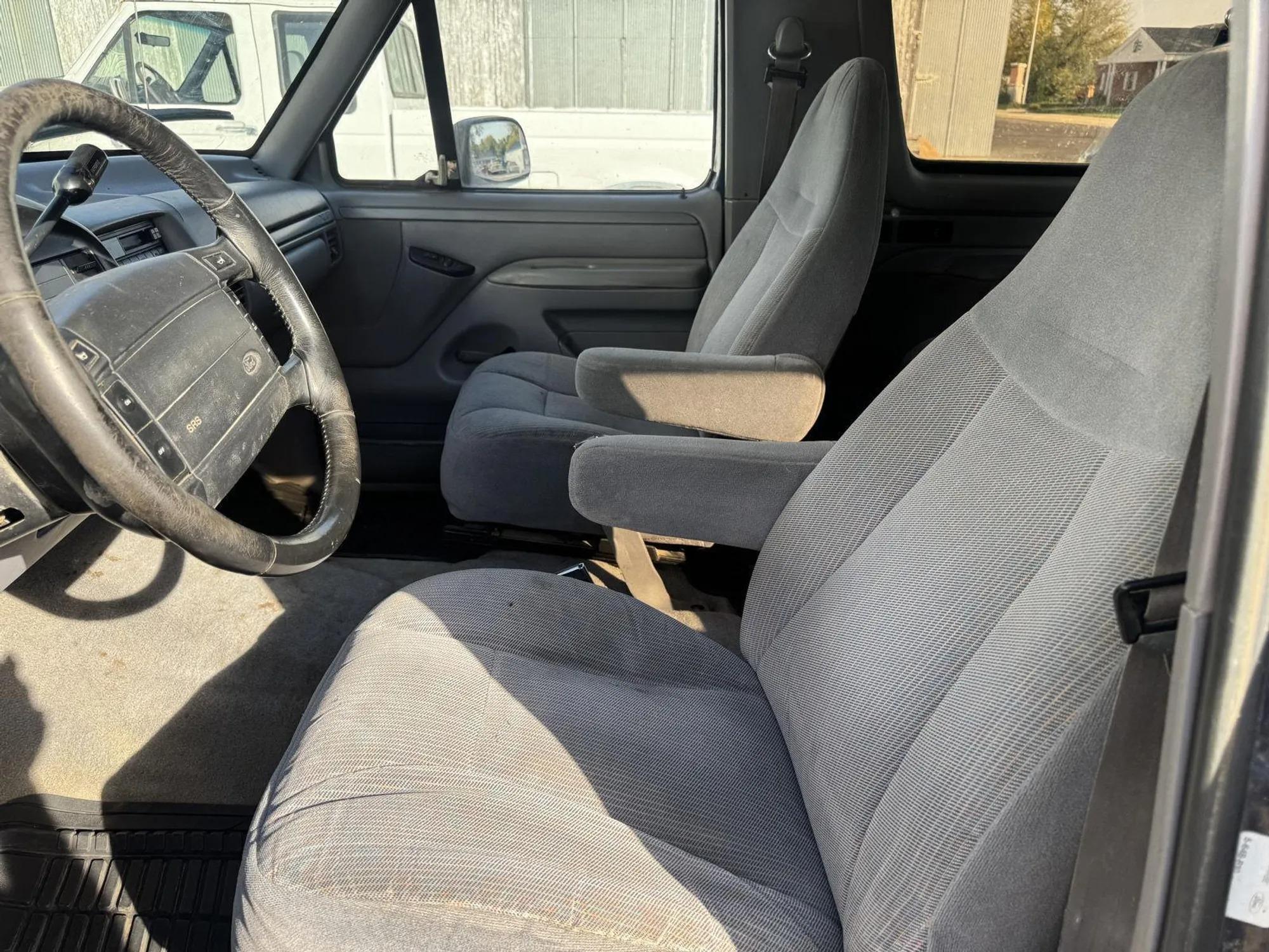 1995 Ford Bronco XLT