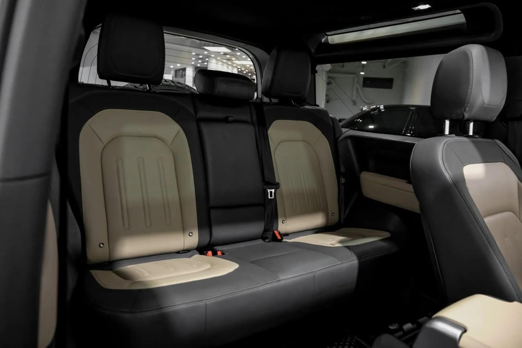 2022 Land Rover Defender 90 X-Dynamic S