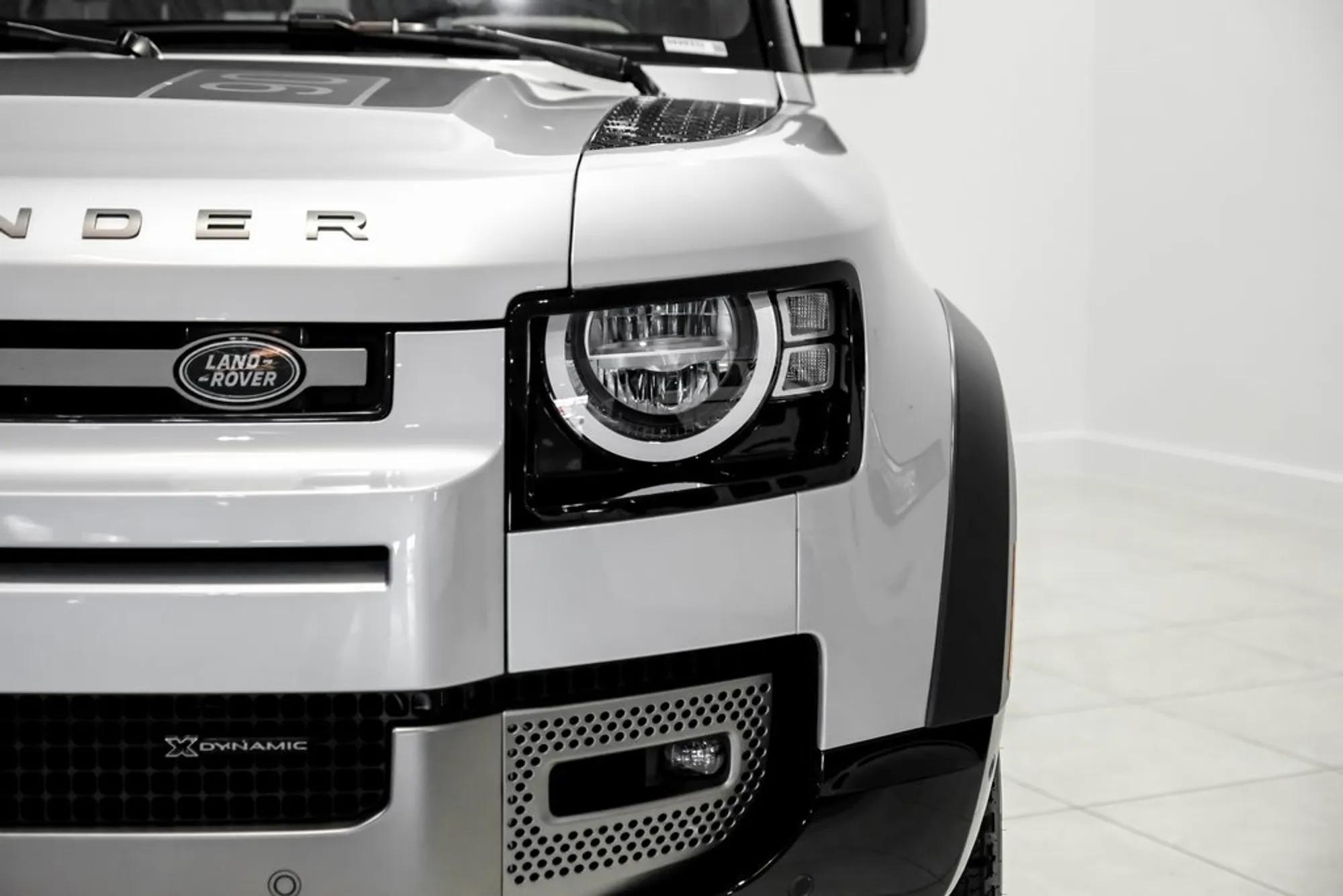 2022 Land Rover Defender 90 X-Dynamic S