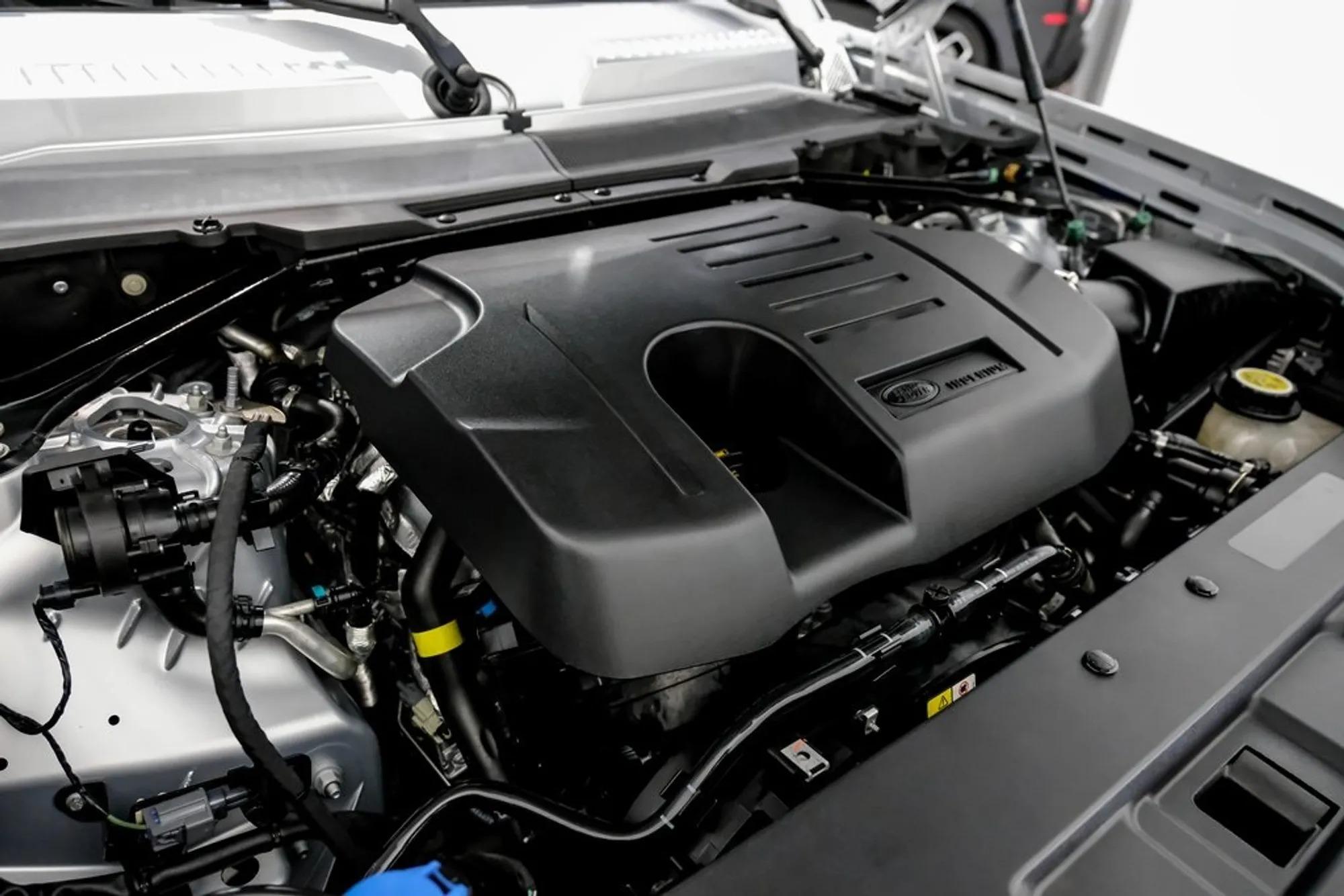 2022 Land Rover Defender 90 X-Dynamic S