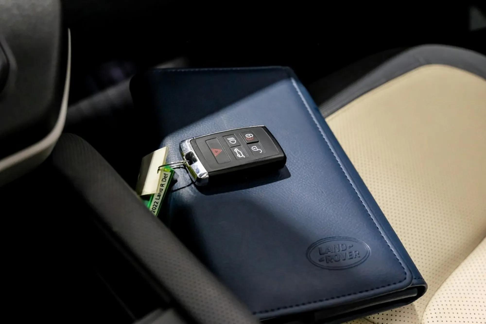 2022 Land Rover Defender 90 X-Dynamic S