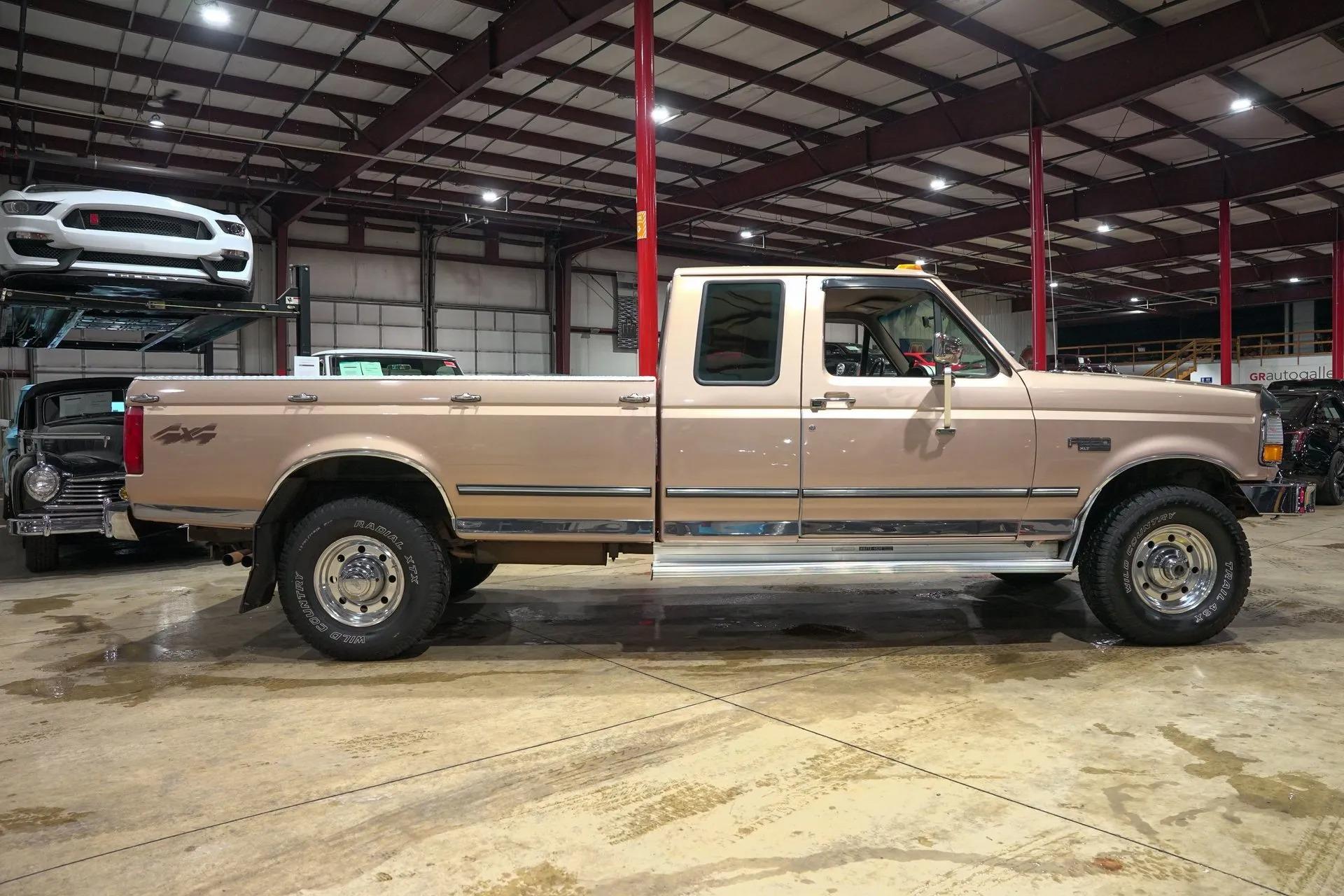 1996 Ford F-250 XLT - 3