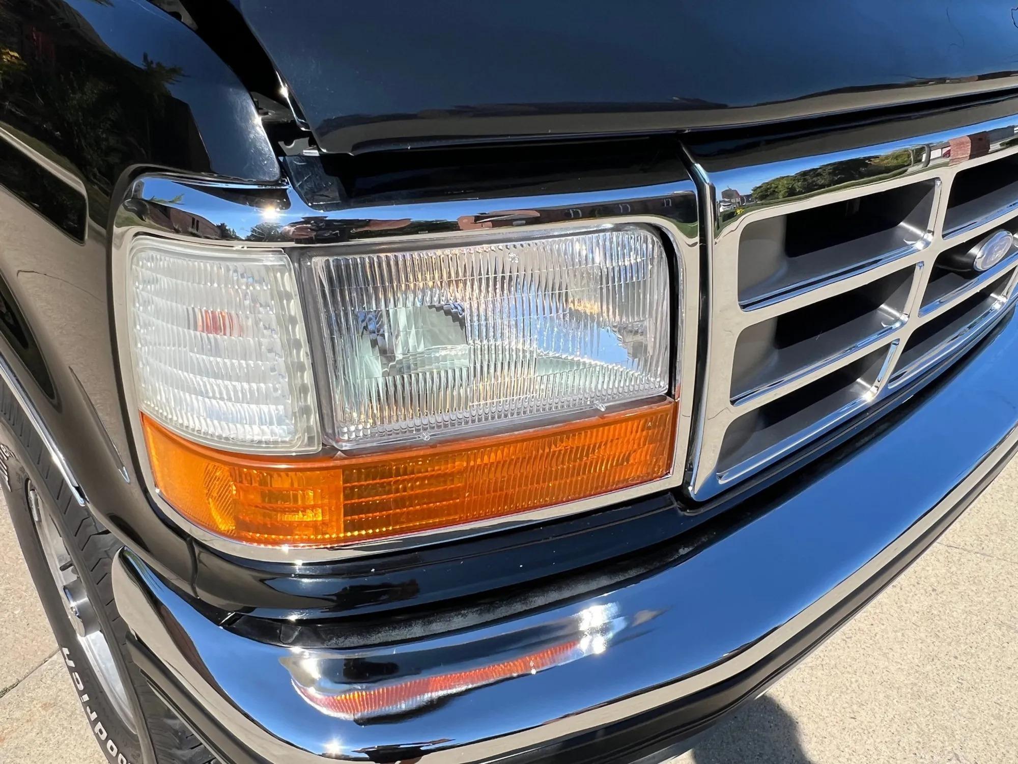 1993 Ford Bronco Eddie Bauer