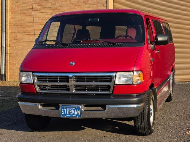 1994 Dodge Ram Van B250 LE - 4