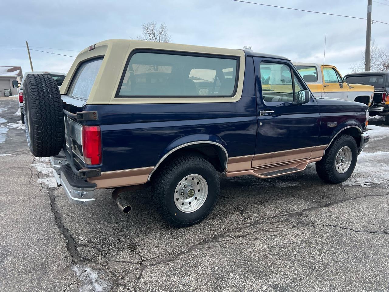 1995 Ford Bronco Eddie Bauer - 3