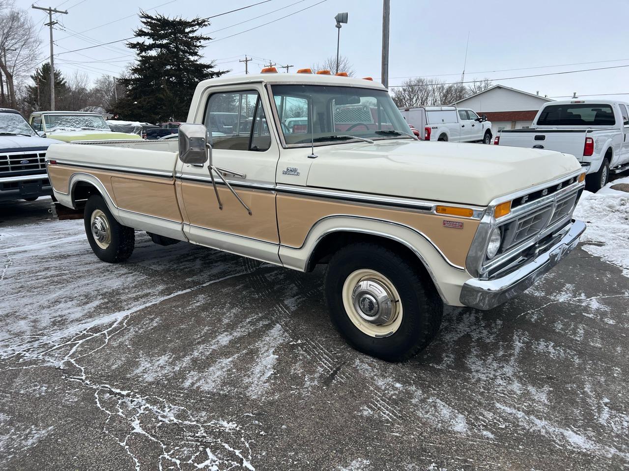 1977 Ford F-350 Ranger Camper Special - 3