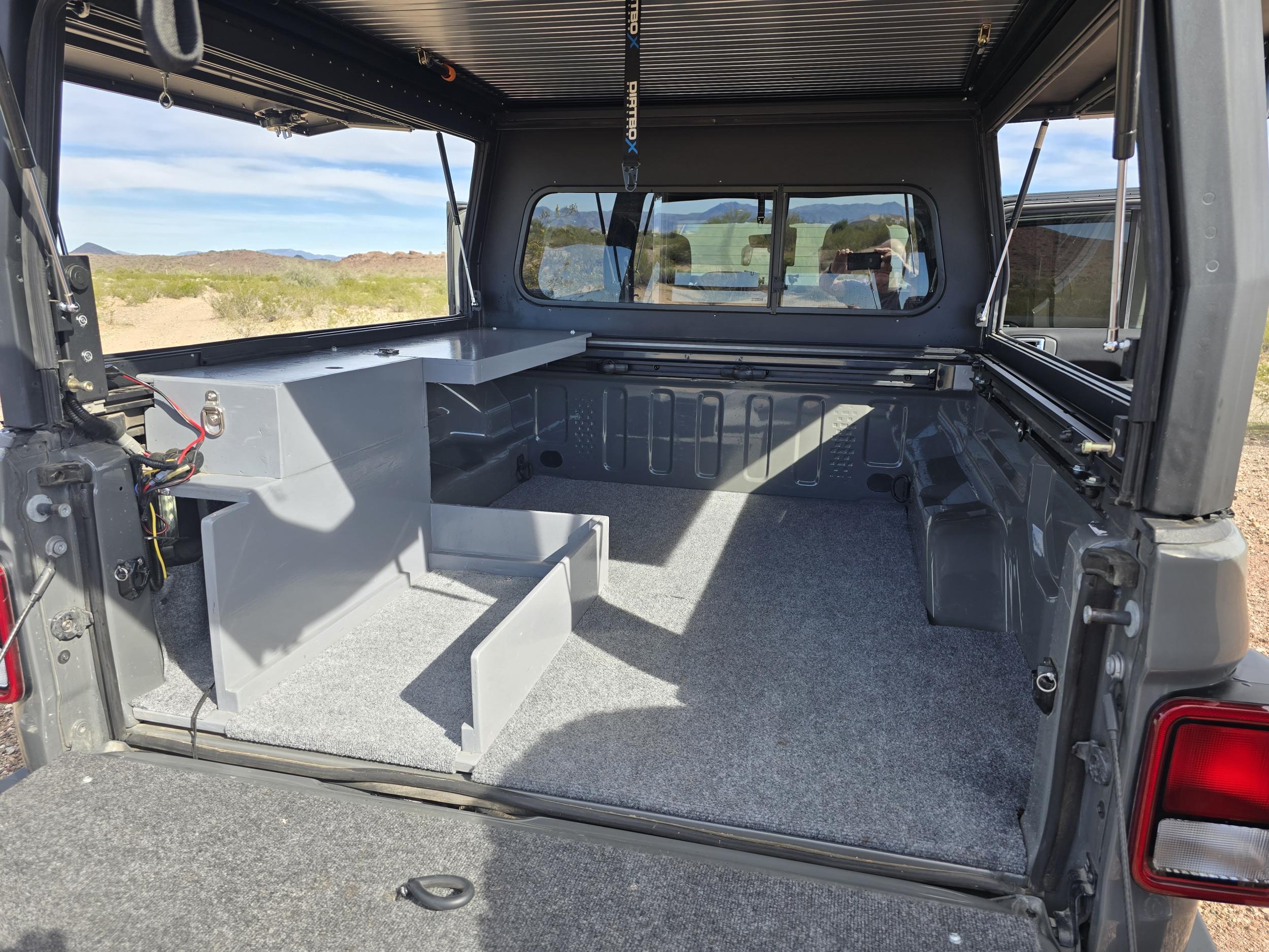 Modified 2022 Jeep Gladiator Mojave 4×4