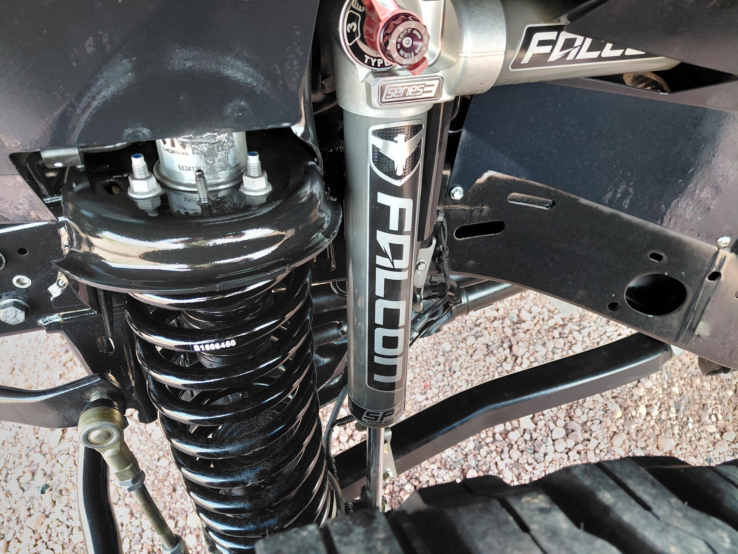 Modified 2022 Jeep Gladiator Mojave 4×4