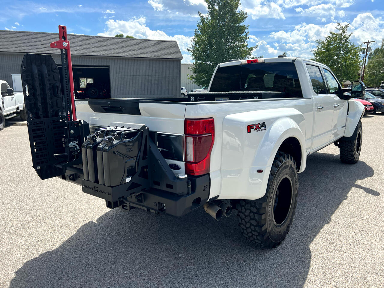2022 Ford F-450 Super Duty Platinum - 3