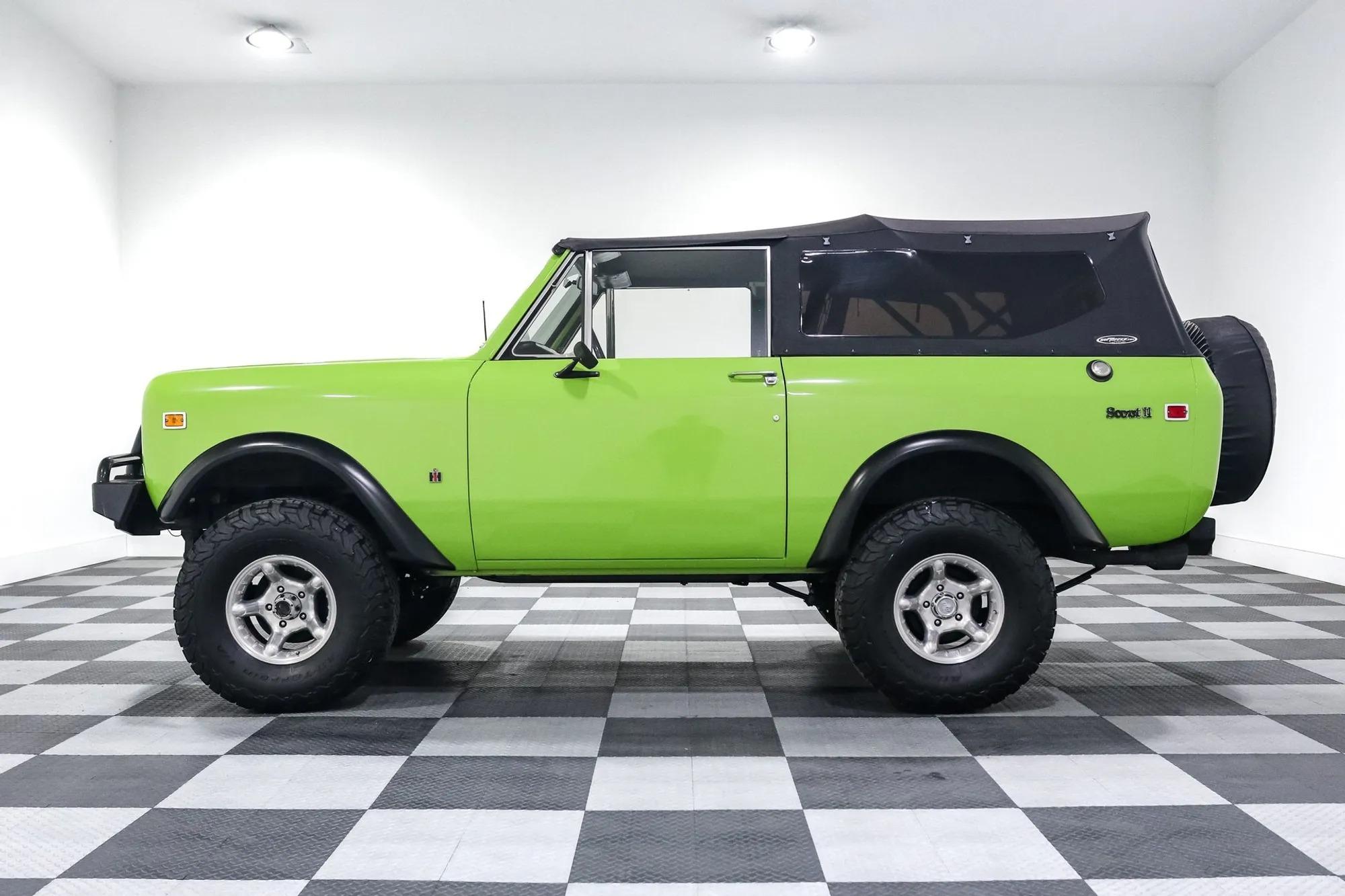 1972 International Scout II - 4