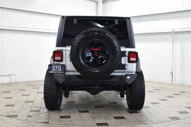 2022 Jeep Wrangler Unlimited Sahara - 4