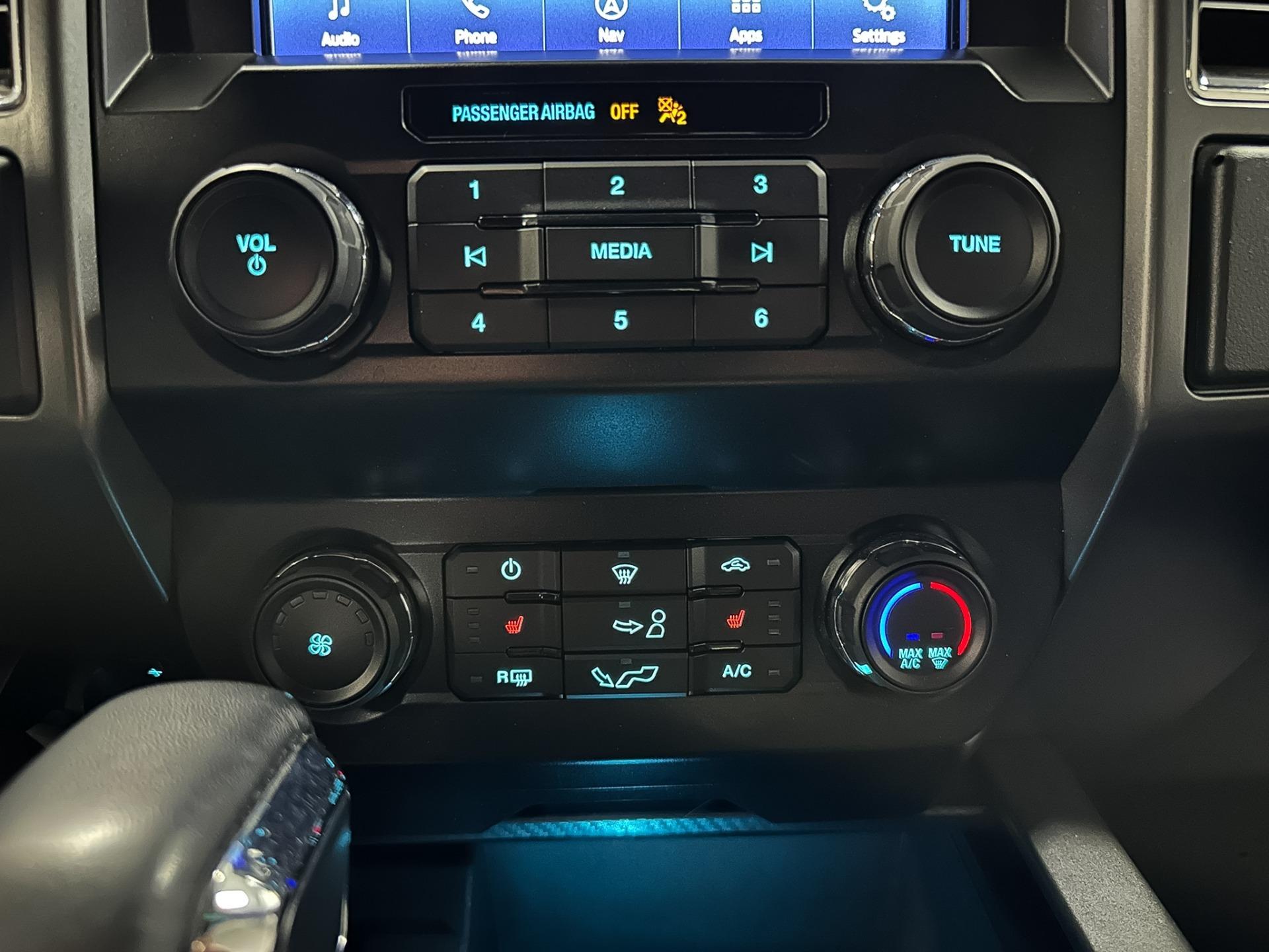 2019 Ford F150 SuperCrew Cab XLT