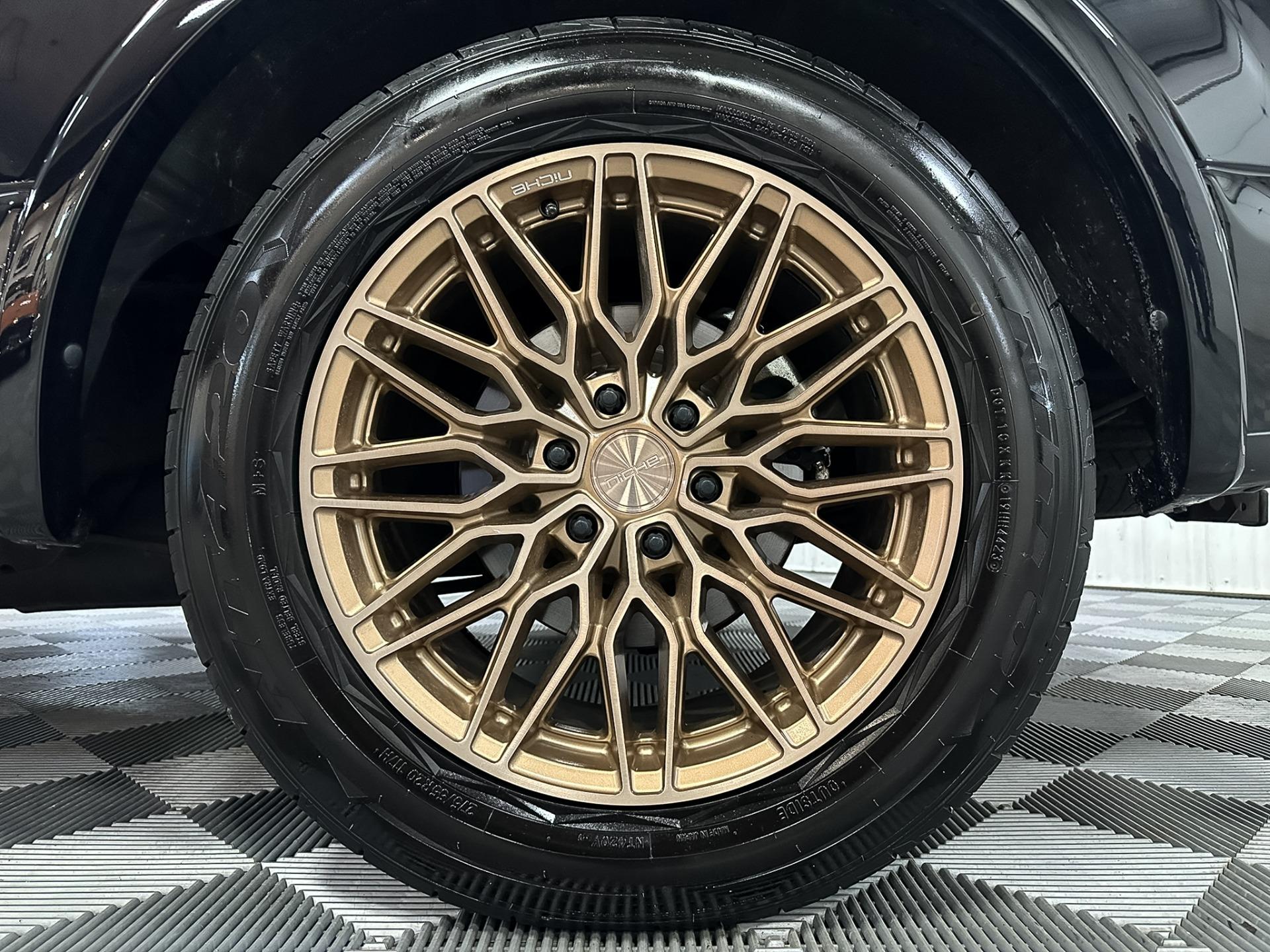 2019 Ford F150 SuperCrew Cab XLT