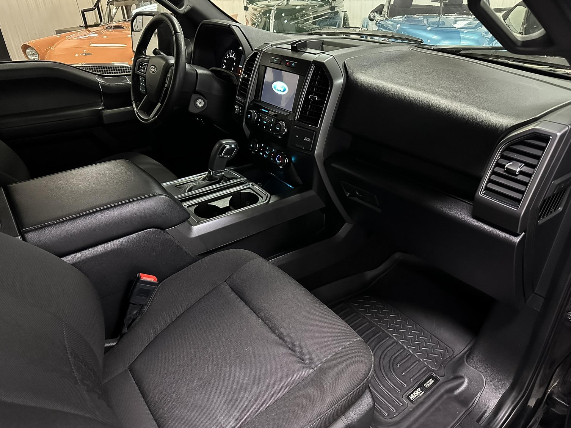 2019 Ford F150 SuperCrew Cab XLT