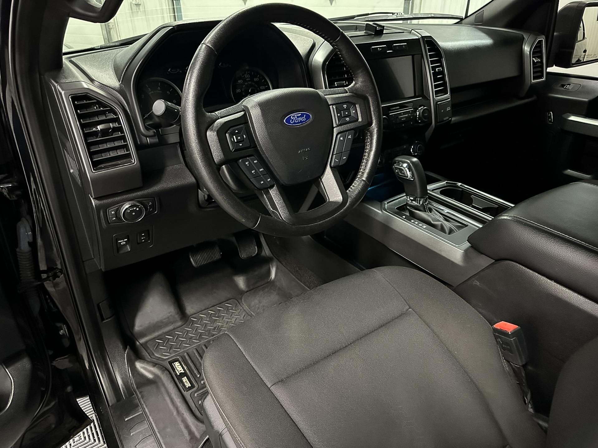 2019 Ford F150 SuperCrew Cab XLT