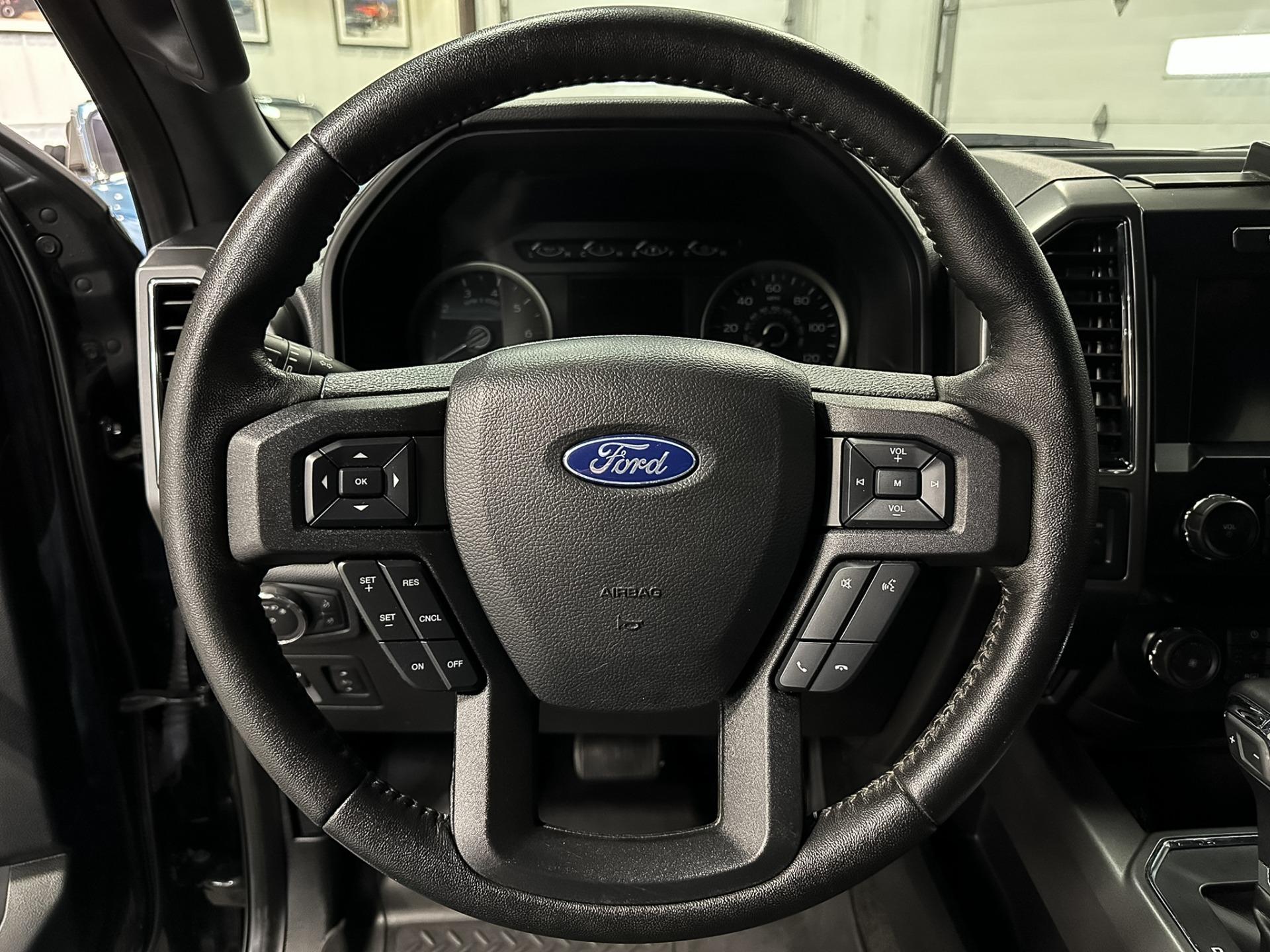 2019 Ford F150 SuperCrew Cab XLT
