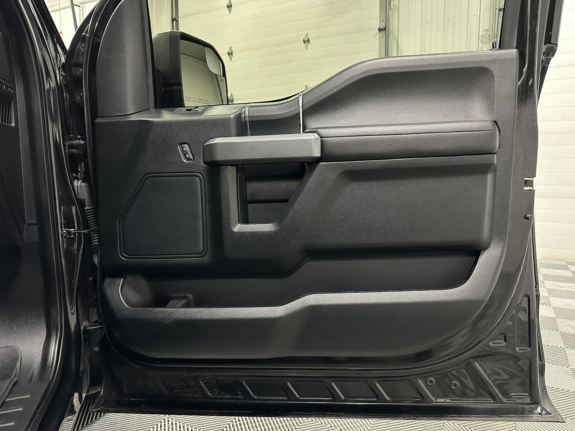 2019 Ford F150 SuperCrew Cab XLT