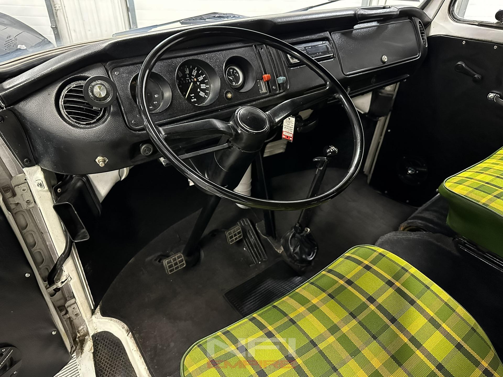 1977 Volkswagen Westfalia Camper Van