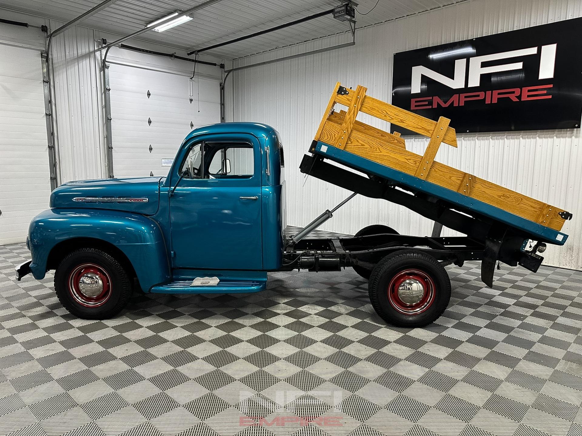 1951 Ford F2 Dump Truck