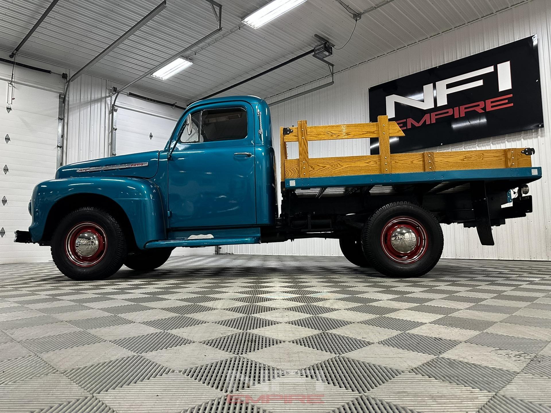 1951 Ford F2 Dump Truck