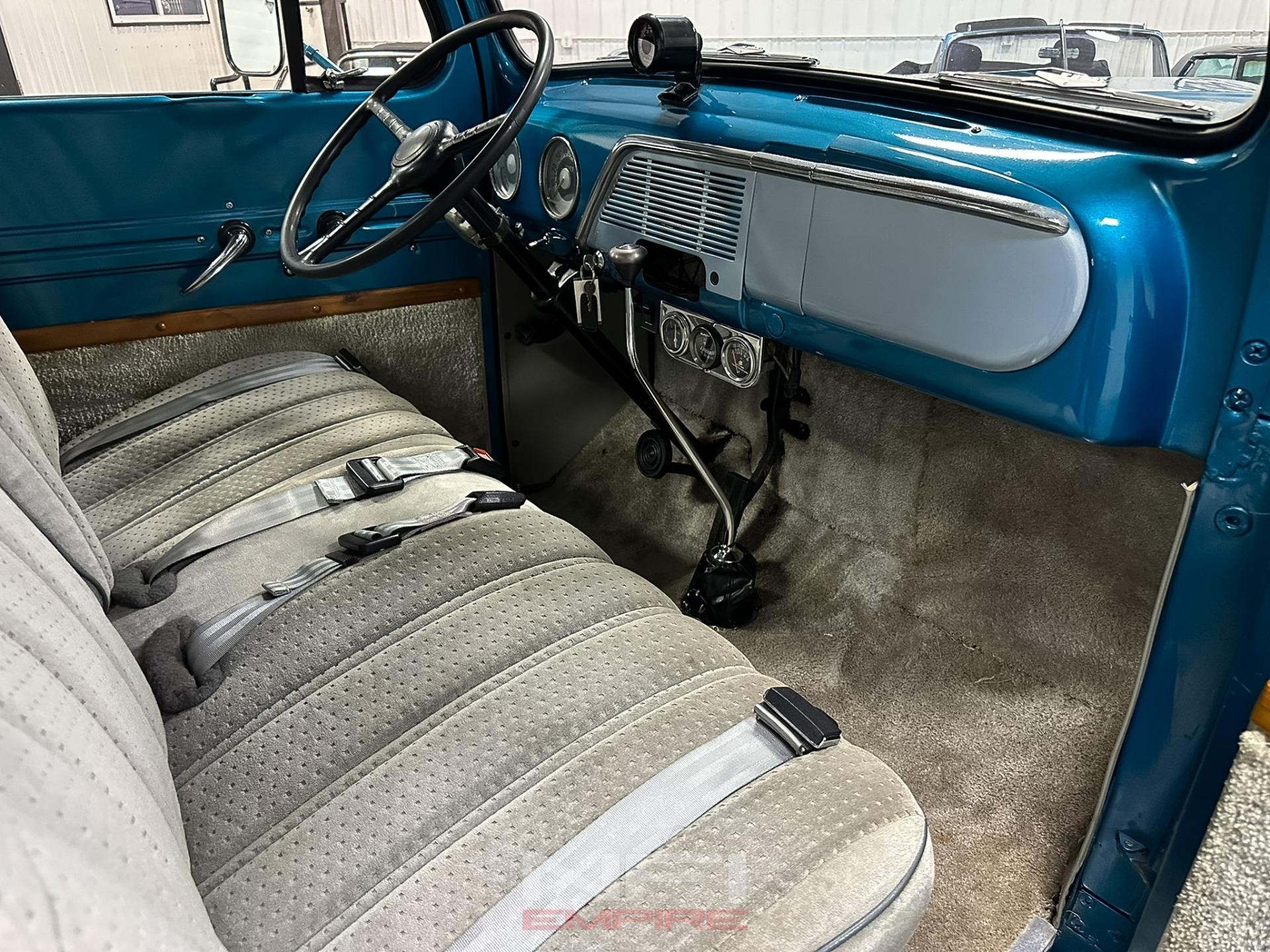 1951 Ford F2 Dump Truck