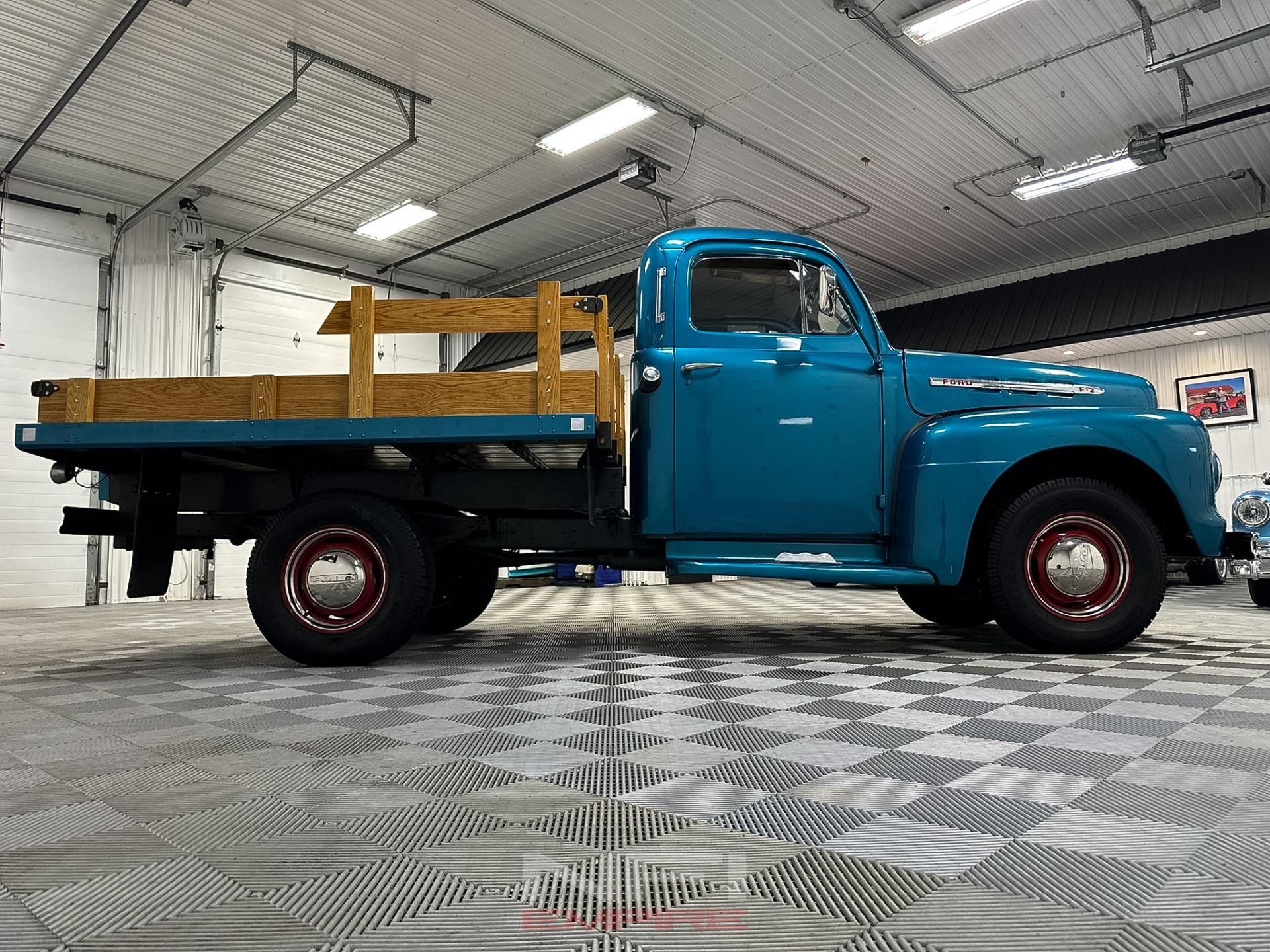 1951 Ford F2 Dump Truck